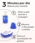 Aplicação da ventosa anticelulite na perna