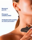 Gua Sha z kovu detail ergonomického tvaru pro dvojitou bradu