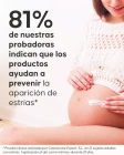 Aplicación del aceite antiestrías Cellublue sobre el vientre