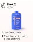 Masáž pokožky produktem proti striím Cellublue