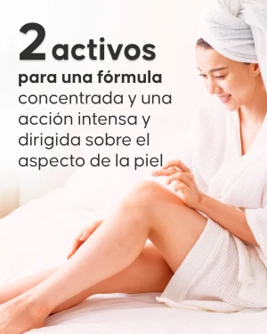 Aplicación del sérum anticelulítico en zonas con celulitis