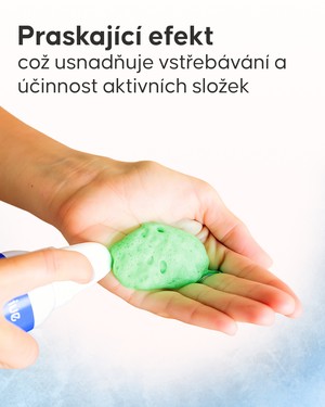 Praskající pěna proti celulitidě Cellublue detail textury