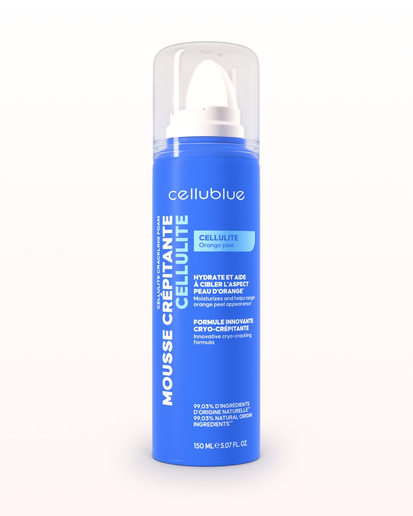 Aplikacja pianki antycellulitowej Cellublue na skórę